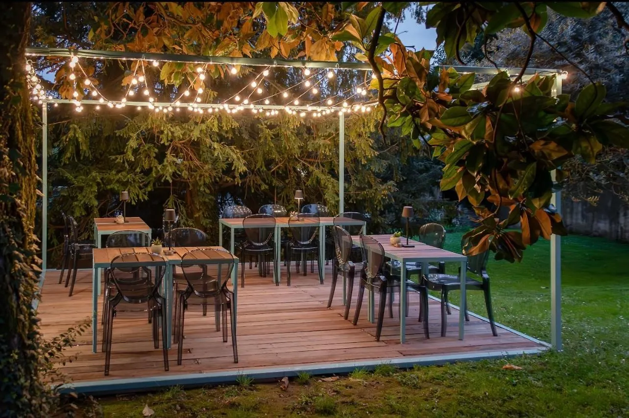 Lo Schiaccianoci Bed&Breakfast de Charme Scanzorosciate Bed & Breakfast